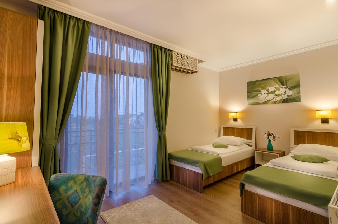 Seva Hotel Health Club Câmpina Eksteriør billede