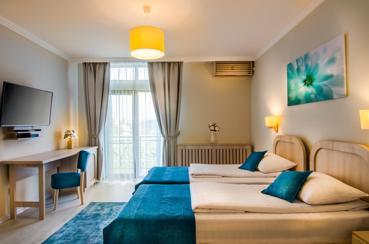 Seva Hotel Health Club Câmpina Eksteriør billede