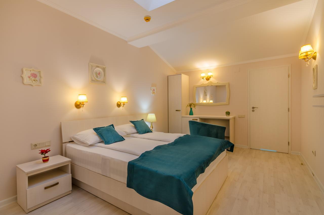 Seva Hotel Health Club Câmpina Eksteriør billede