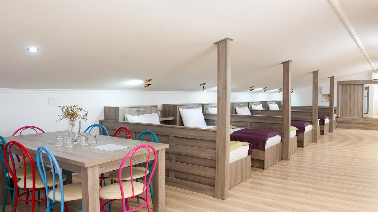 Seva Hotel Health Club Câmpina Eksteriør billede
